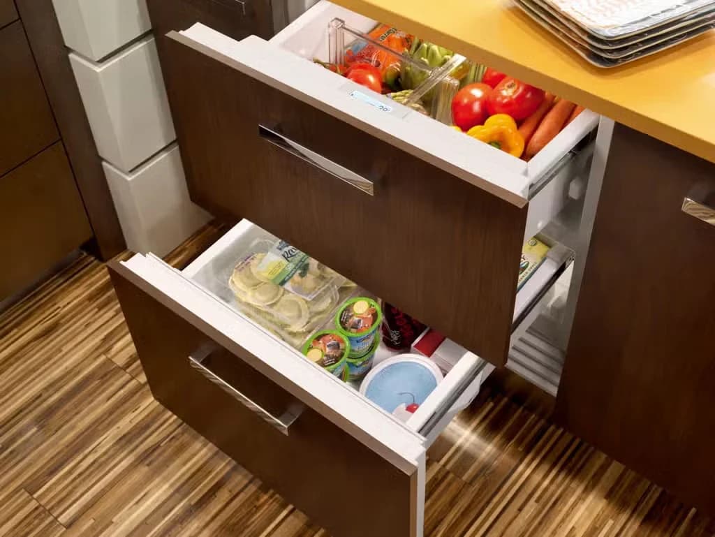 Detalhe de recurso de Designer Refrigerador/Gavetas de Freezer